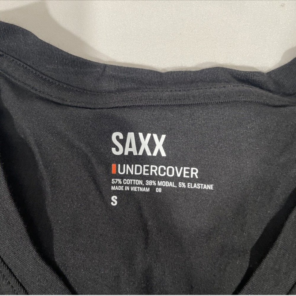 NIB $35 SAXX [ Small‎ ] Undercover V-neck Undershirt Top in Black - Picture 12 of 16